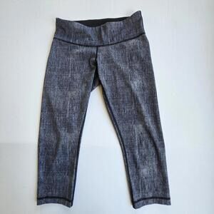 Women's Gray Textured Activewear Leggings